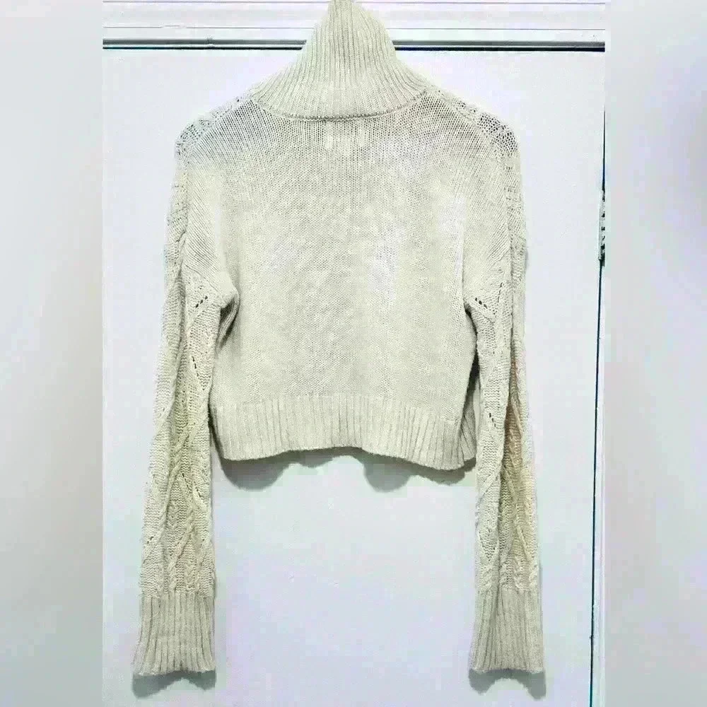 Pink Rose Women’s Size Medium Cream Cropped Full Zipper Sweater, Knit
